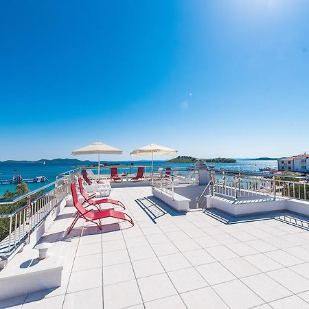 Apartments Janice Pakoštane Екстериор снимка