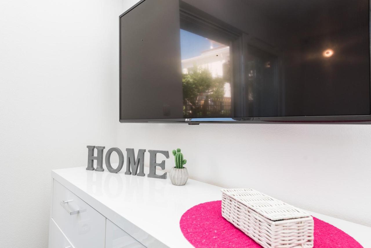 Apartments Janice Pakoštane Екстериор снимка