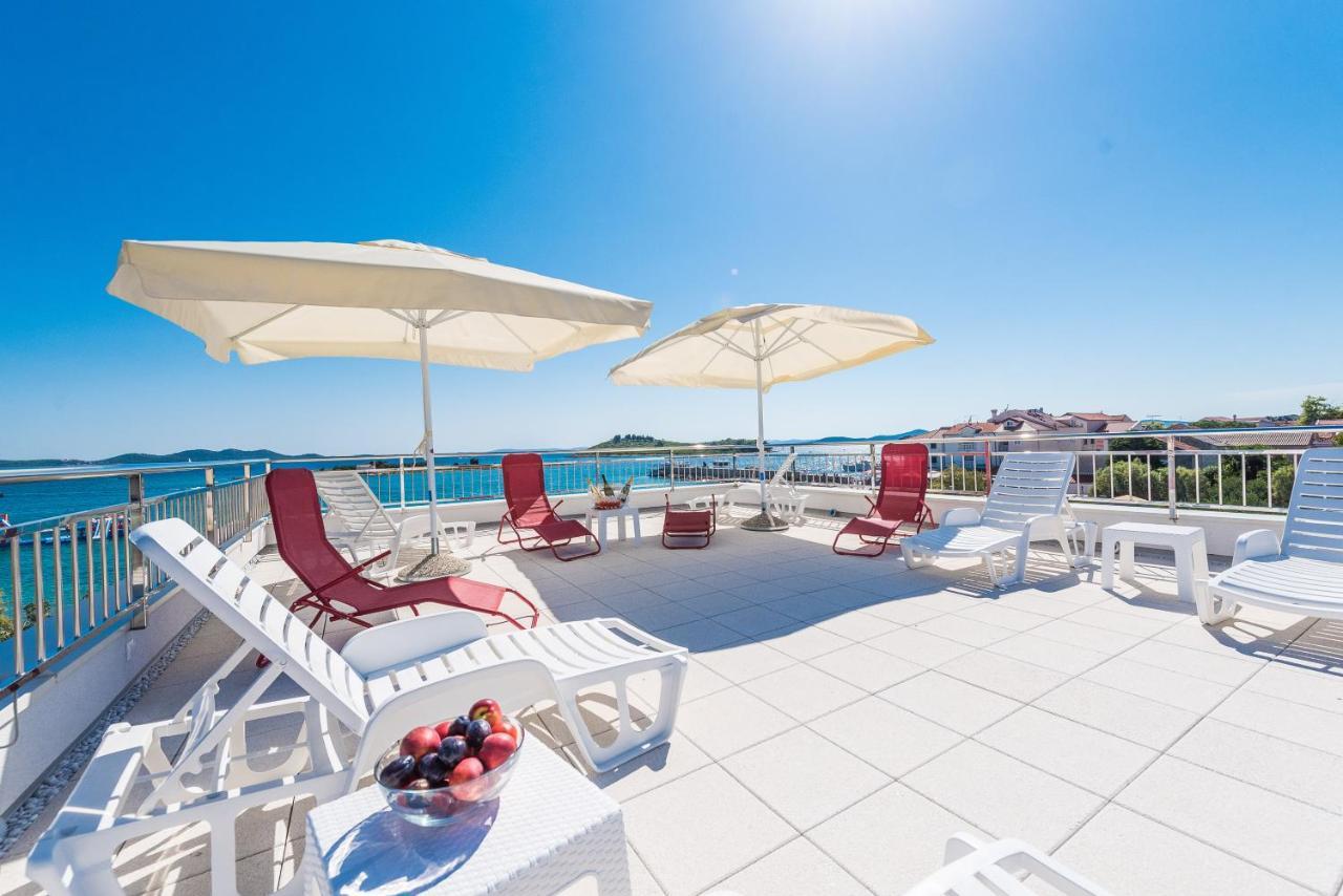Apartments Janice Pakoštane Екстериор снимка